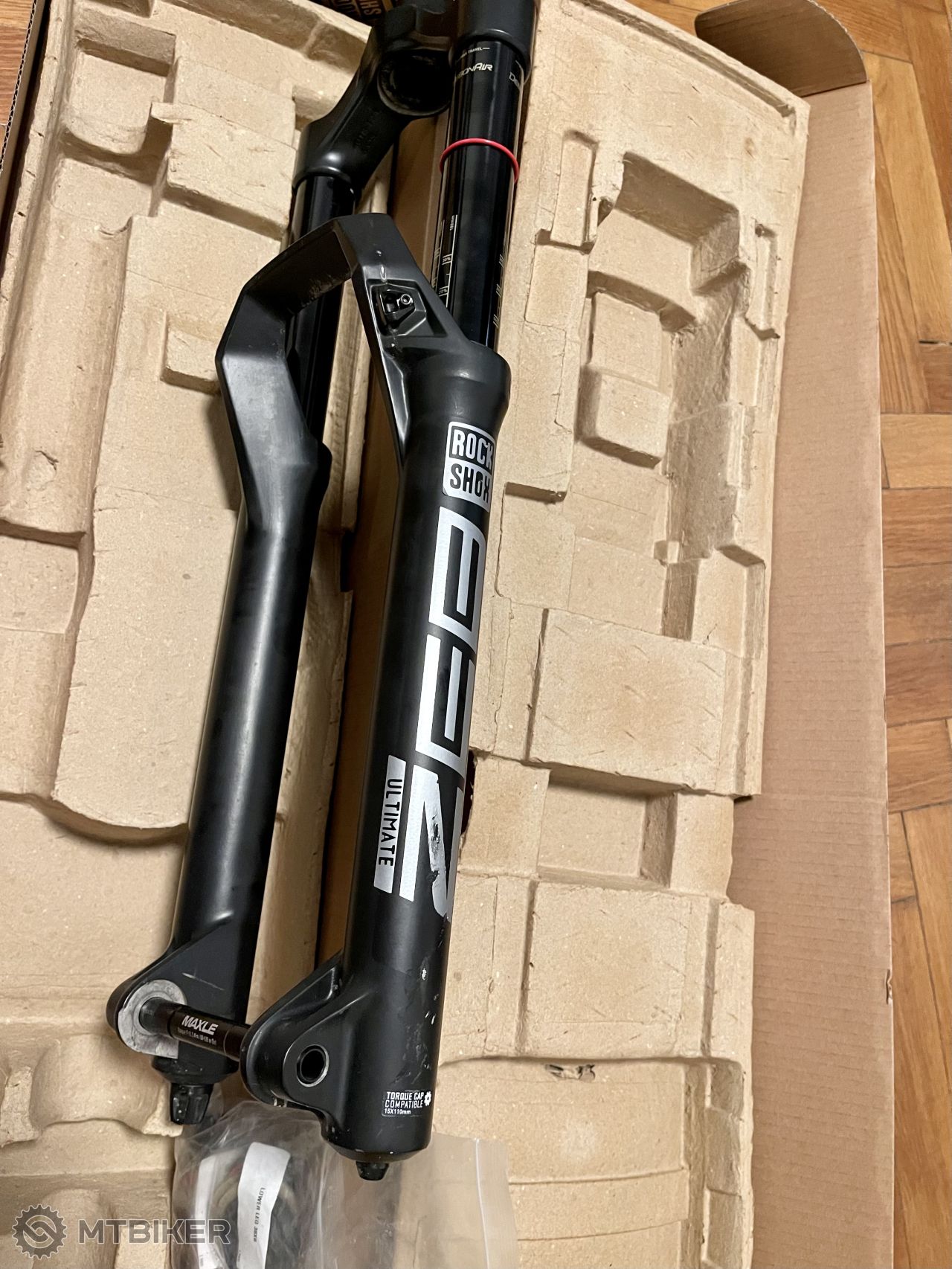 Rockshox Zeb charger R 170mm Odpružené vidlice na 27 5 bicykle