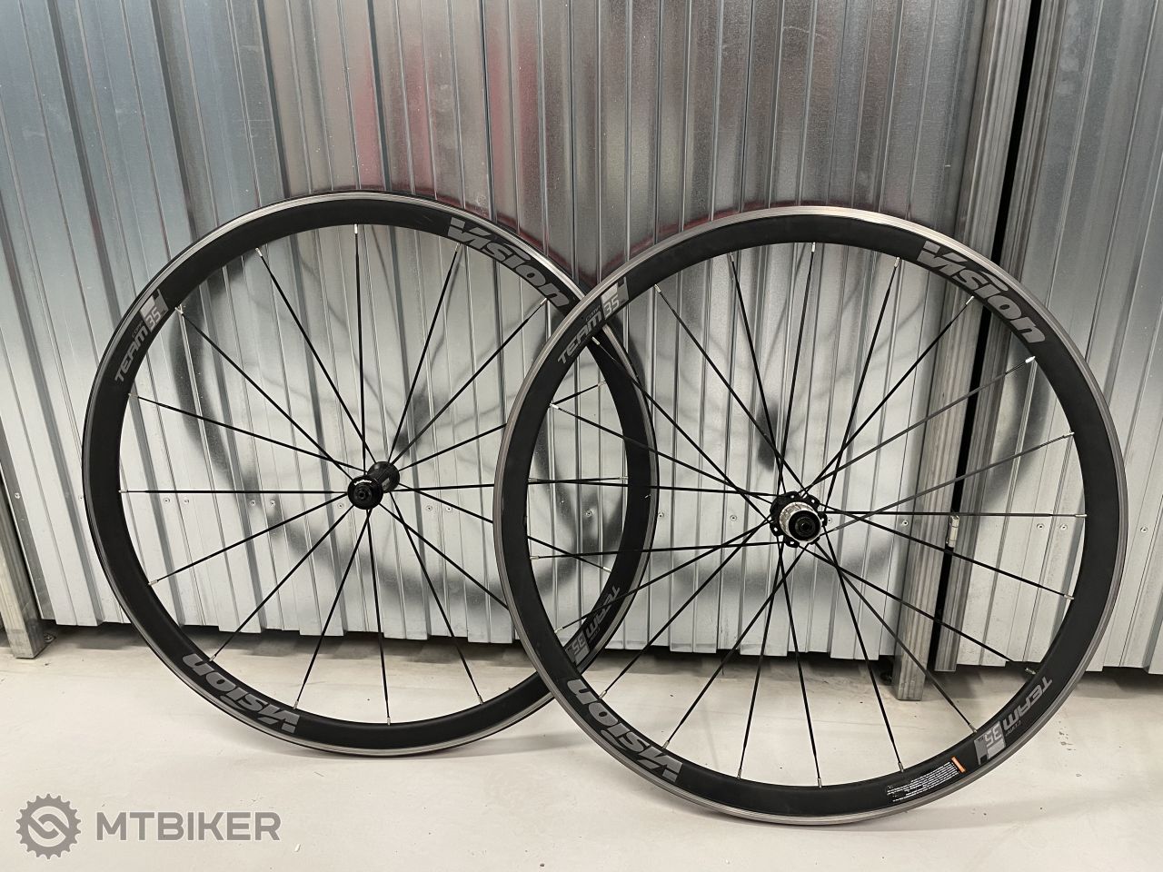 vision kom tl clincher wheelset