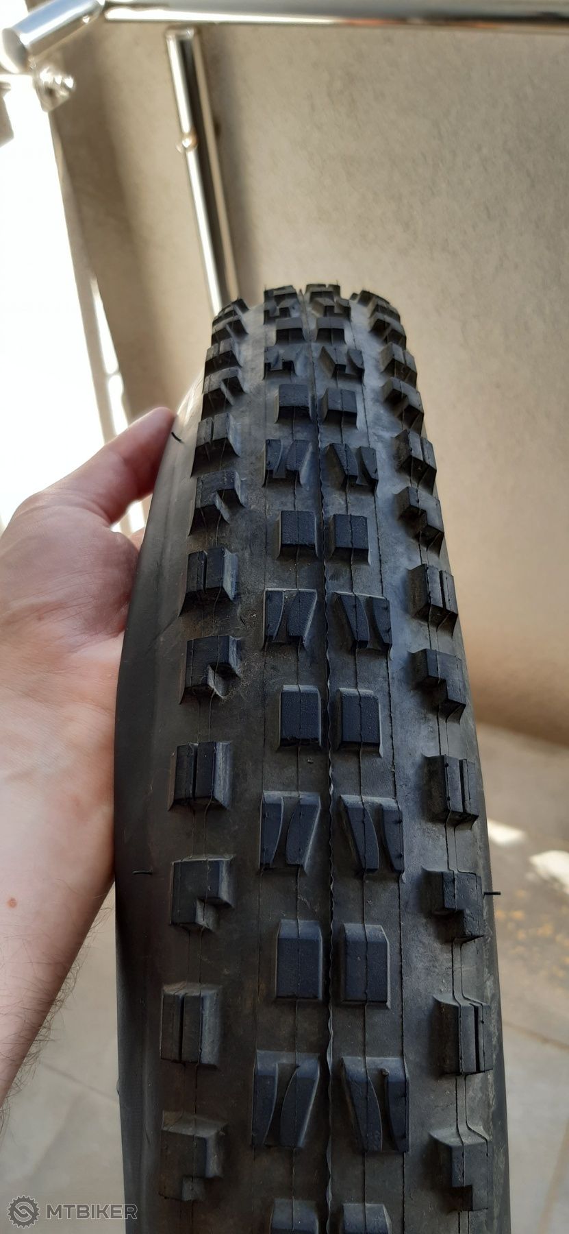 maxxis minion dhf 27.5 2.6 exo 