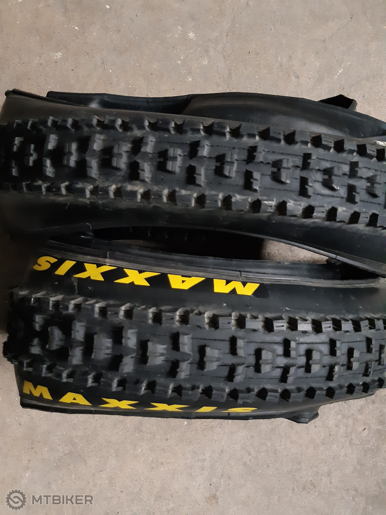 maxxis 26 2.4