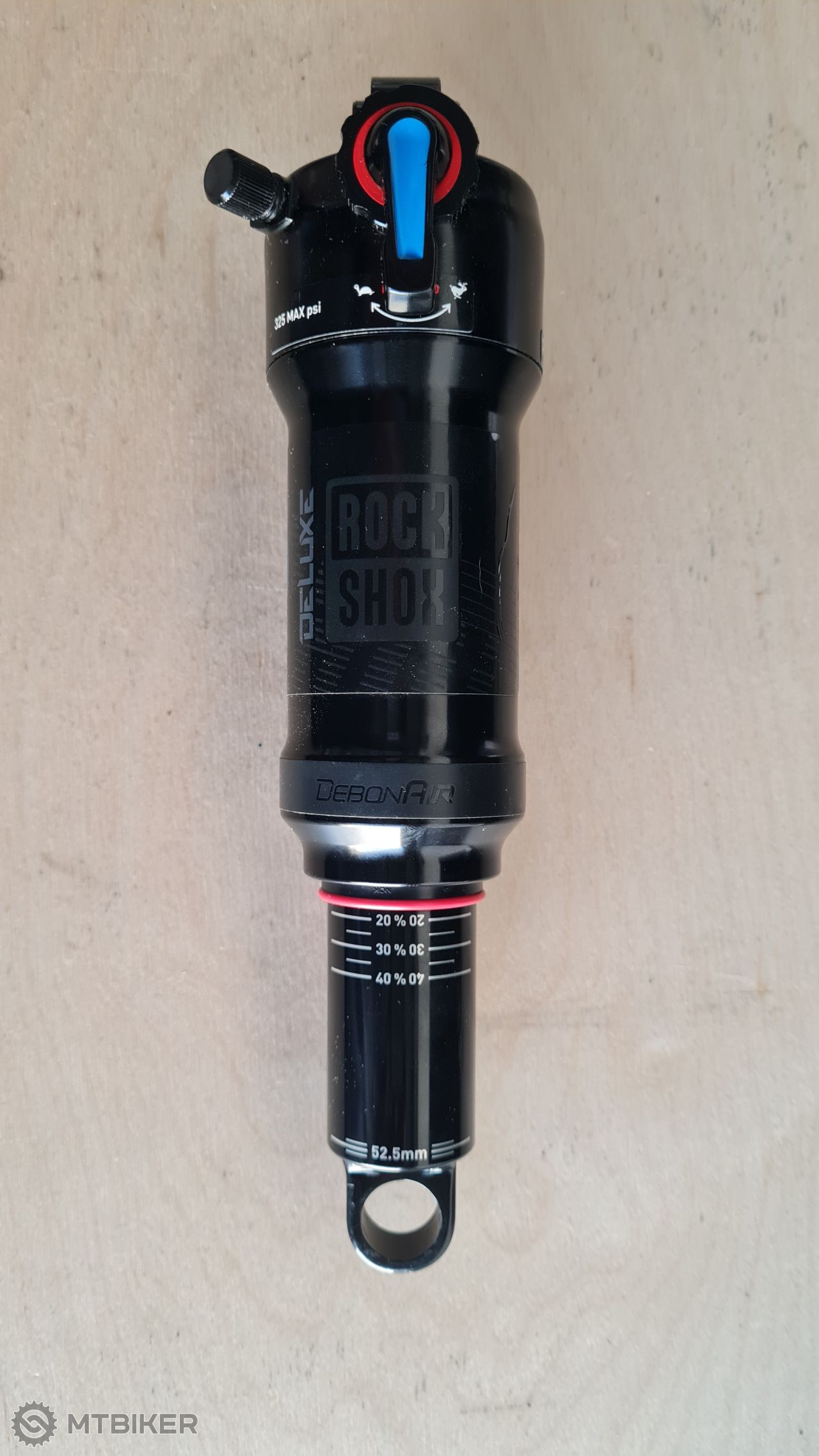 Pred M Tlmi Rock Shox De Luxe Rt X Tlmi E Na Bicykel