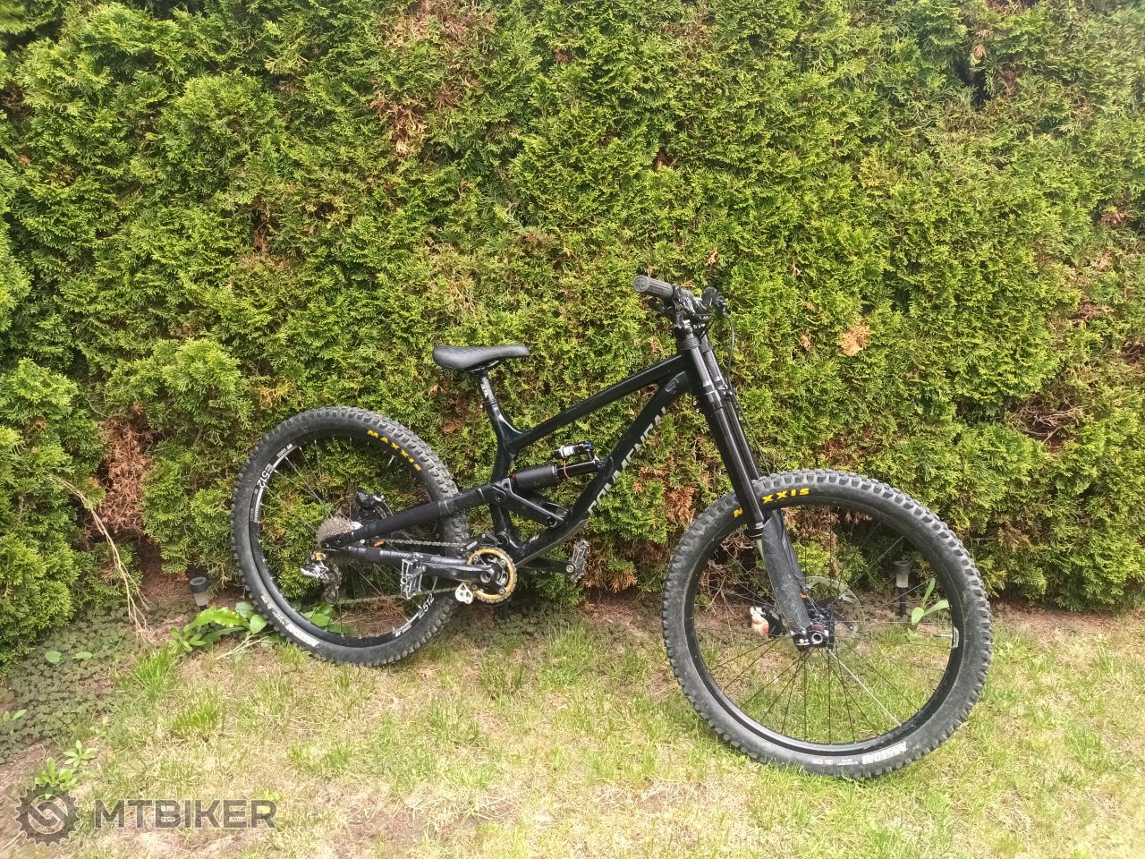 commencal furious 2017