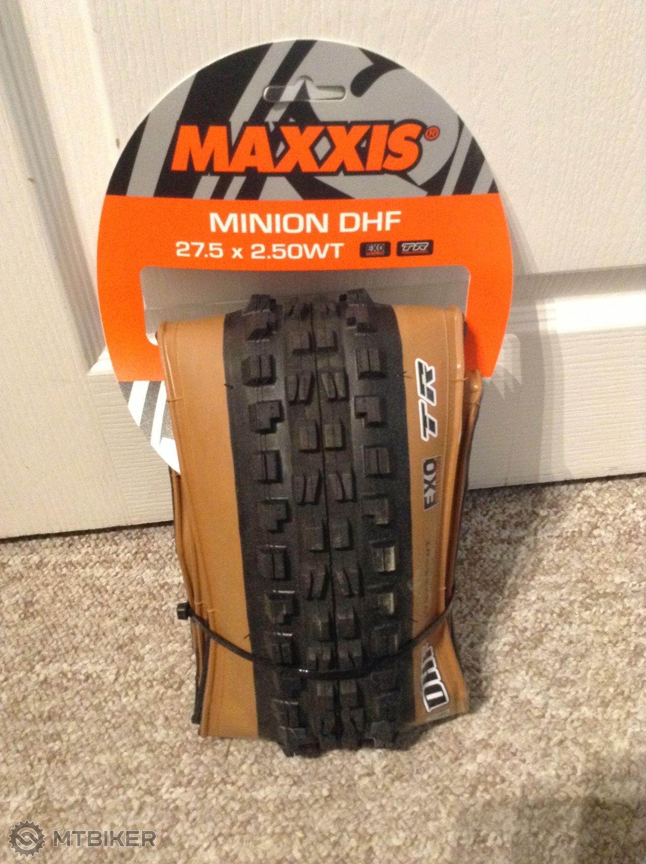 maxxis minion dhf 27.5 2.5 wt