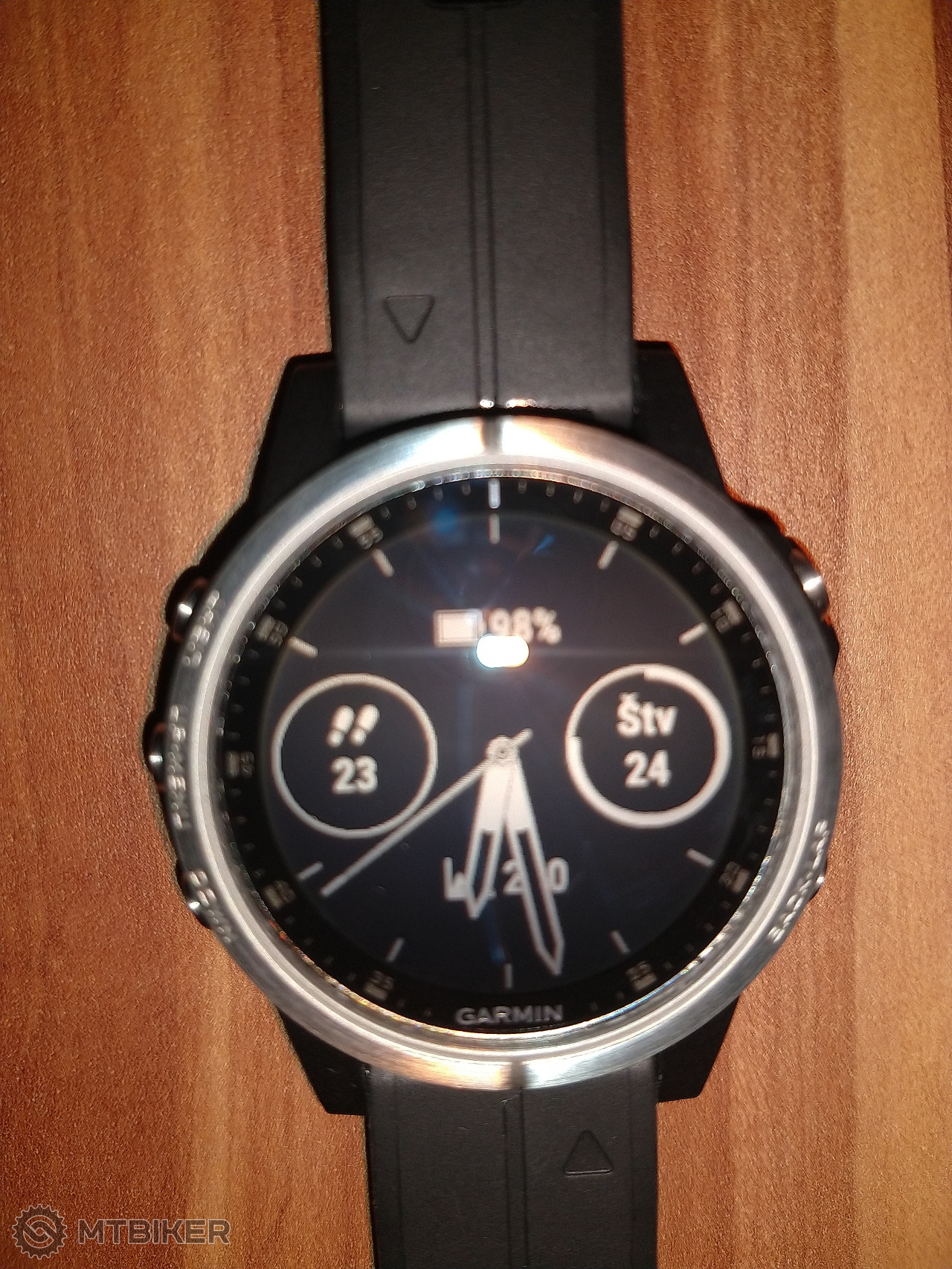 garmin fenix 5a plus