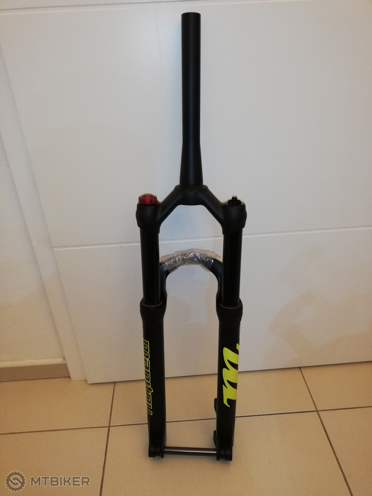 Manitou Machete Er Boost Mm Odpru En Vidlice Na Koles