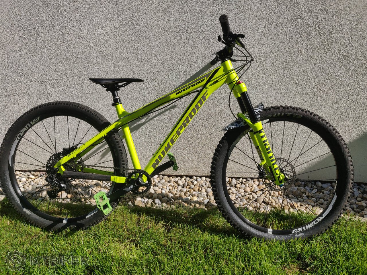 Nukeproof scout best sale 2016