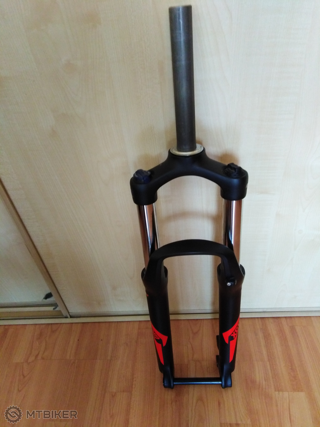 SR Suntour Xcm 32 120 mm /15x110 Boost Odpružené vidlice na 29