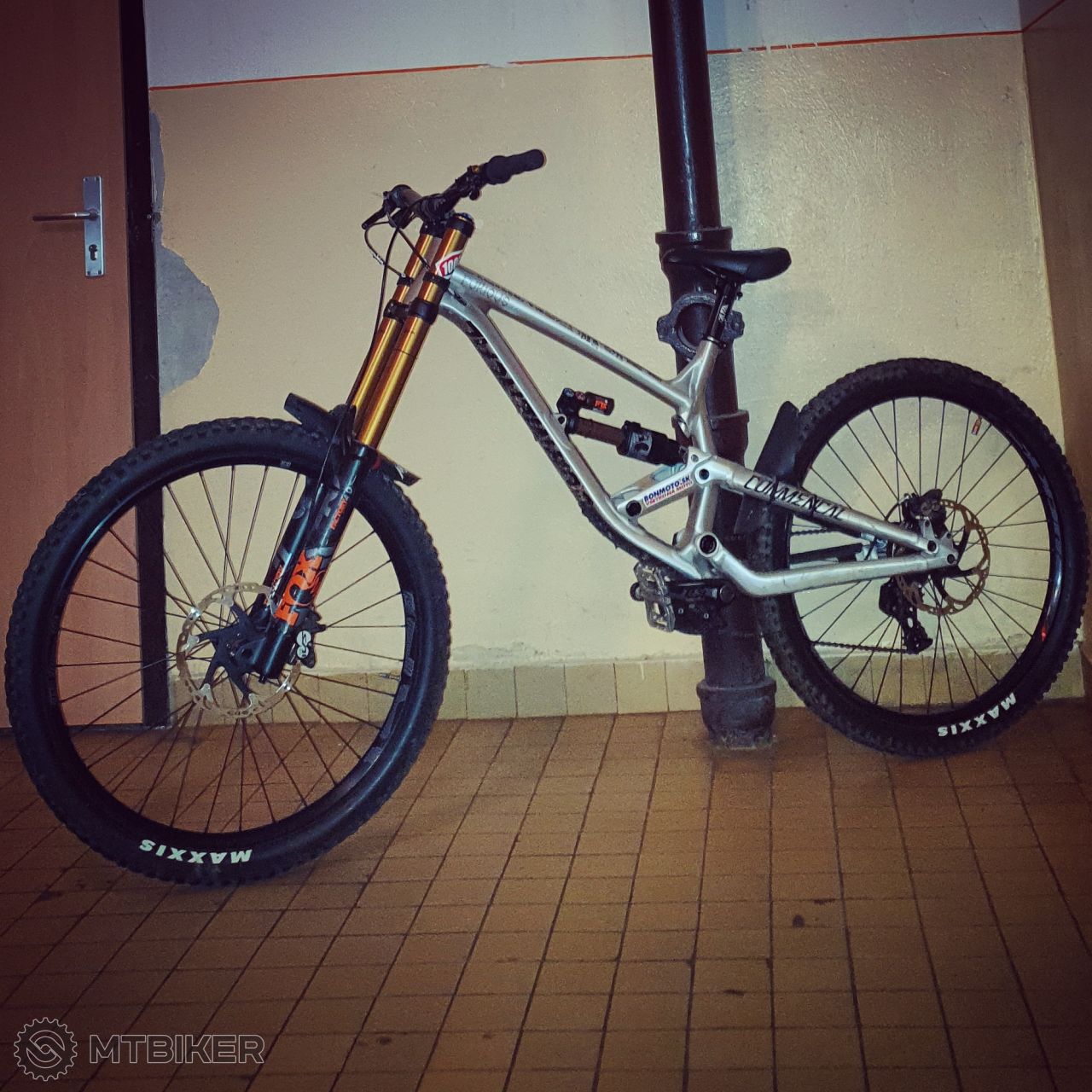 Commencal on sale furious 2018