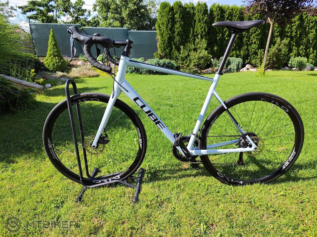 cube attain xl