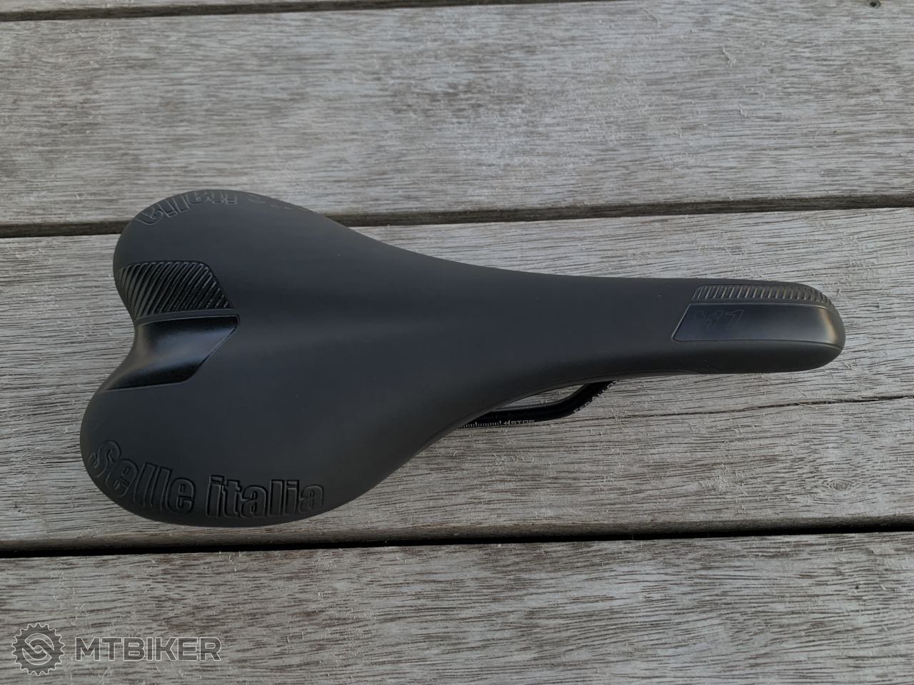 Nové sedlo Selle Italia Saddle X1 MTB Black Road Sedadlá na bicykel MTBIKER bazár