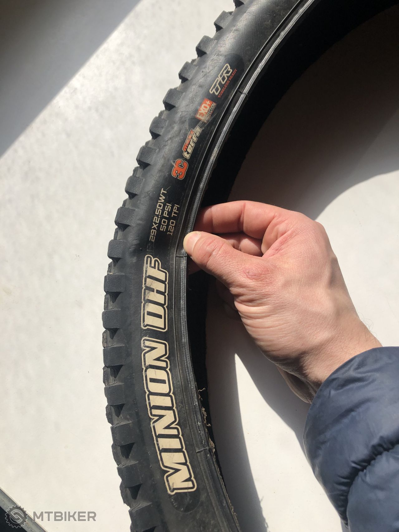 Maxxis minion dhf 29x2 best sale 5 wt