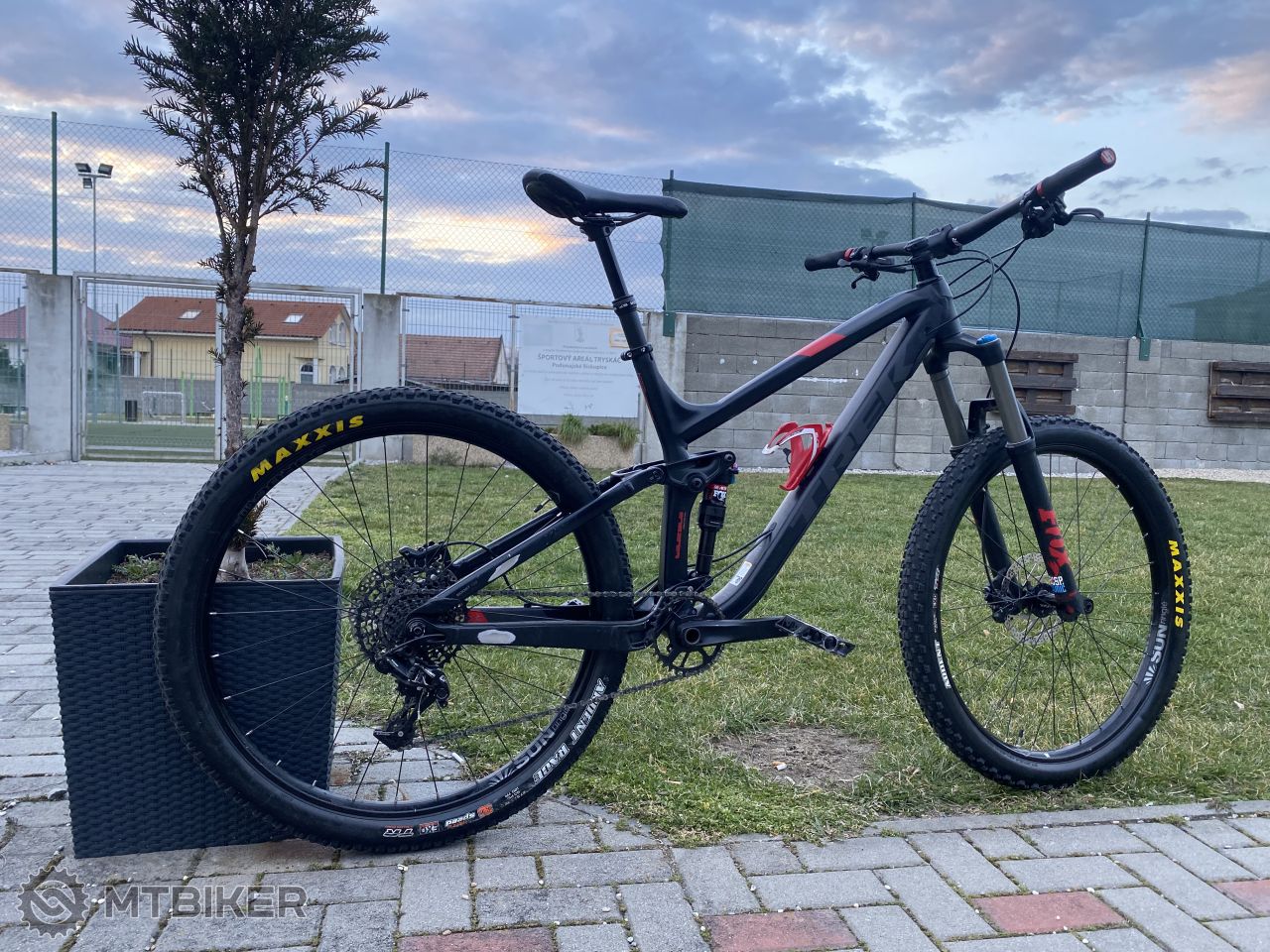 2017 trek fuel discount ex 8 price