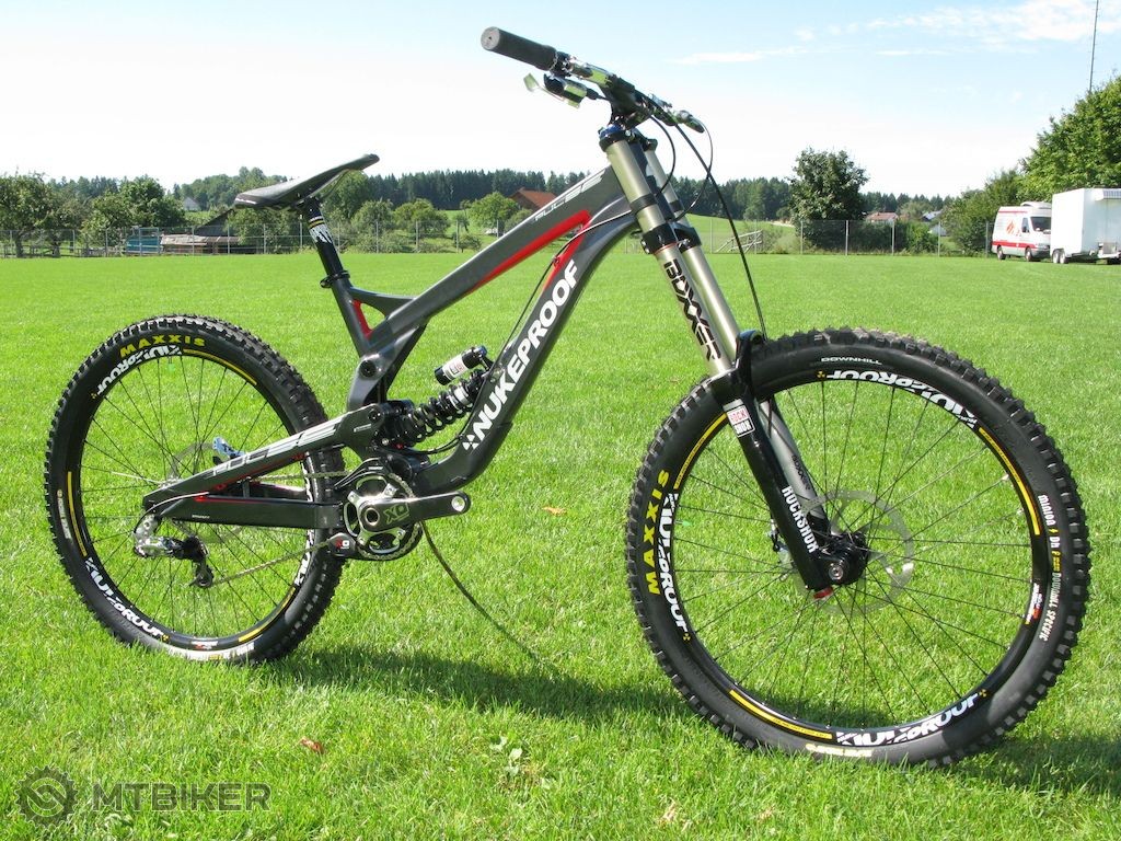 green kona mountain bike