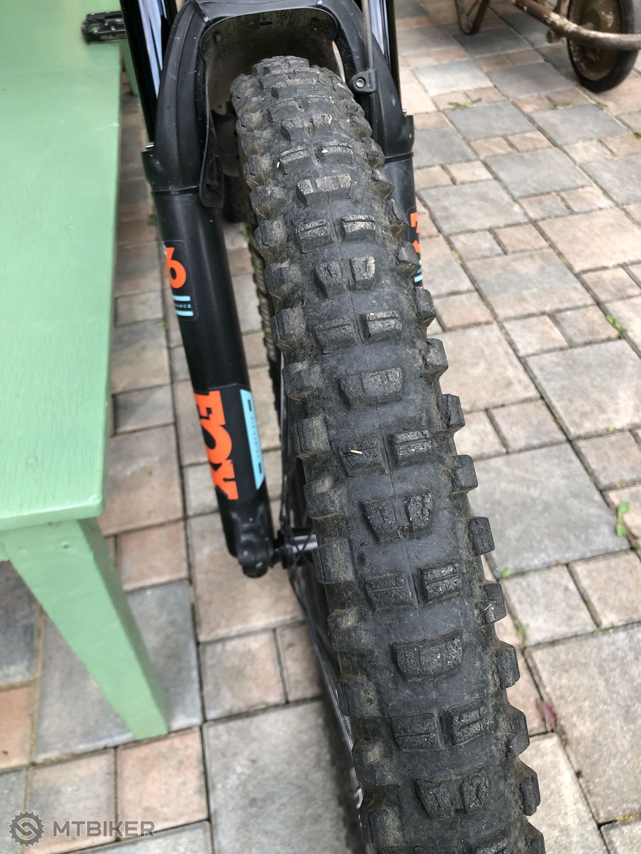 maxxis minion dhr 27.5