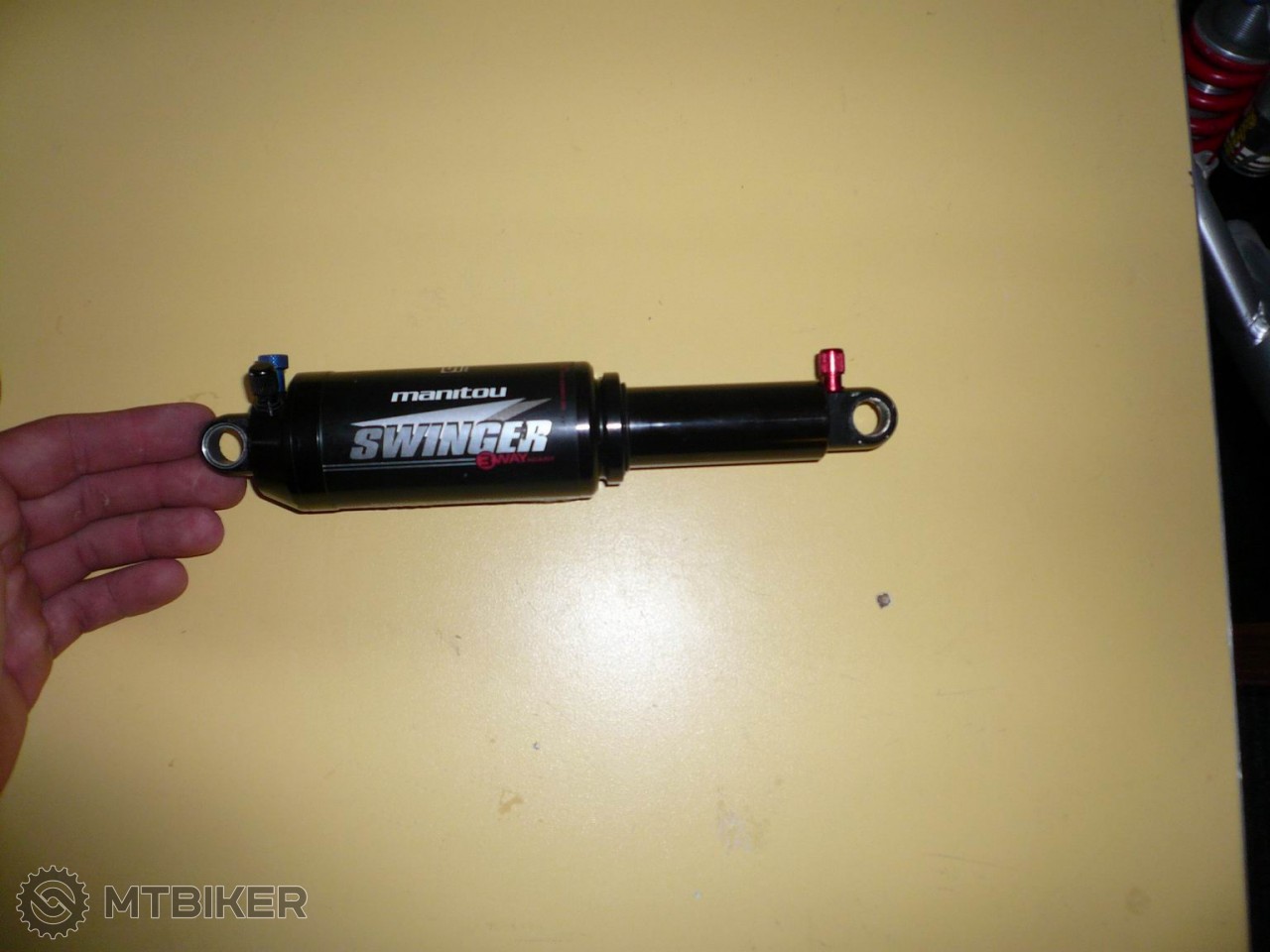 Tmič Manitou Swinger 3 picture