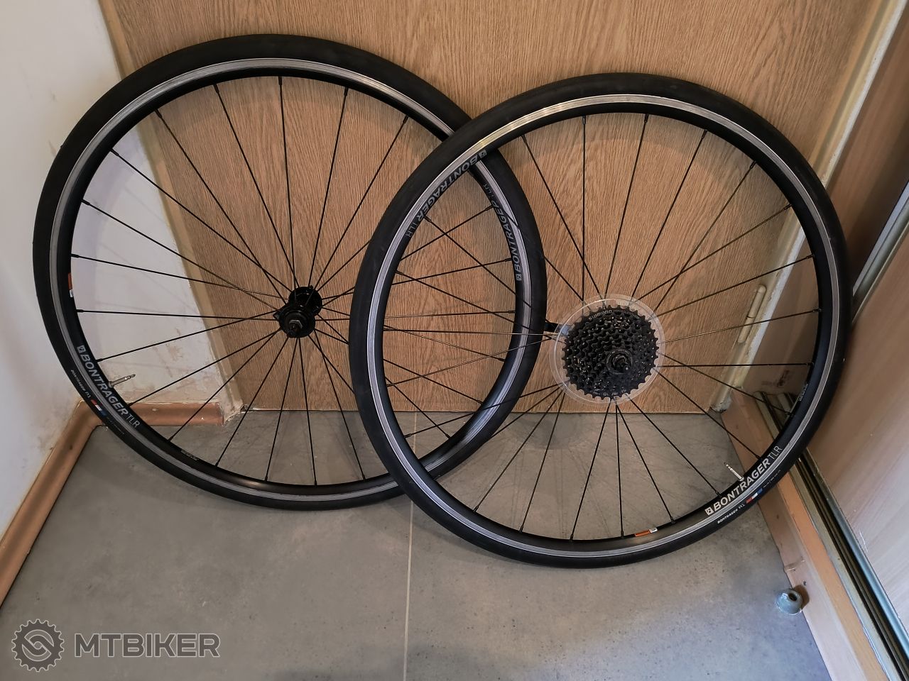 Bike Wheels Bontrager Tlr 622x17 Sada Cestných Kolies Bontrager