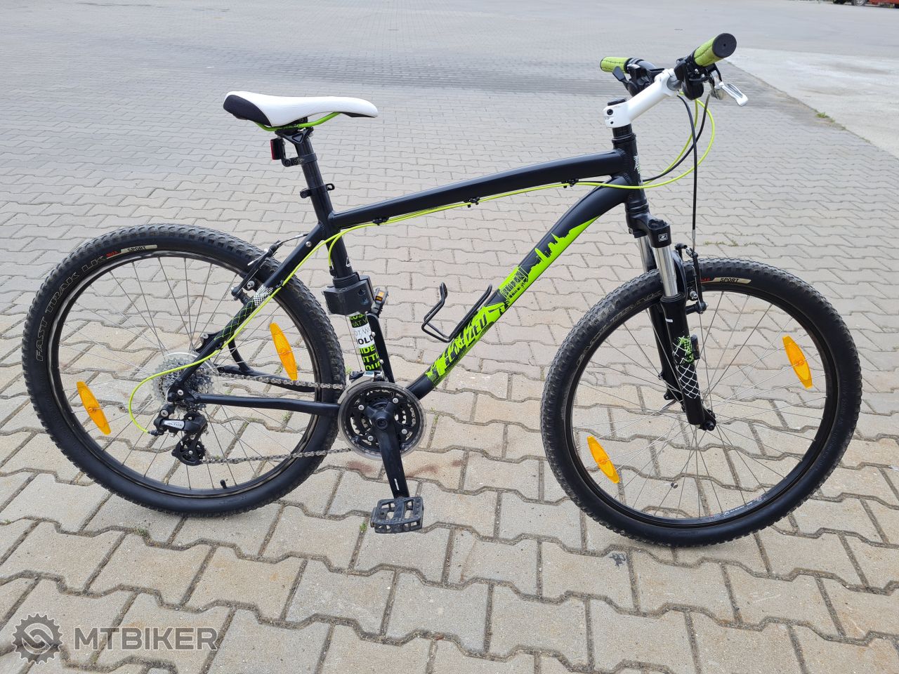 specialized hardrock 2011