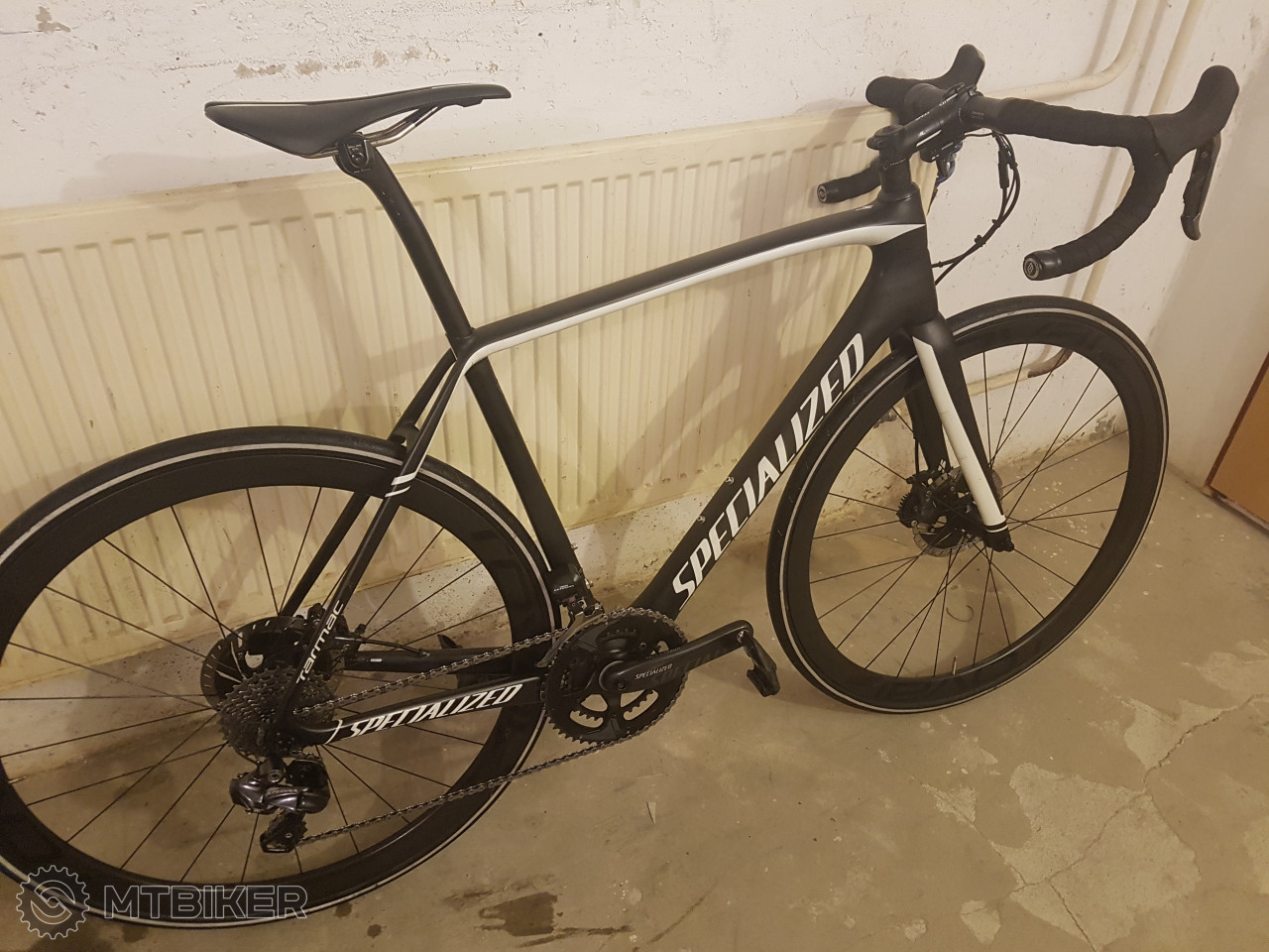 specialized tarmac disc pro weight