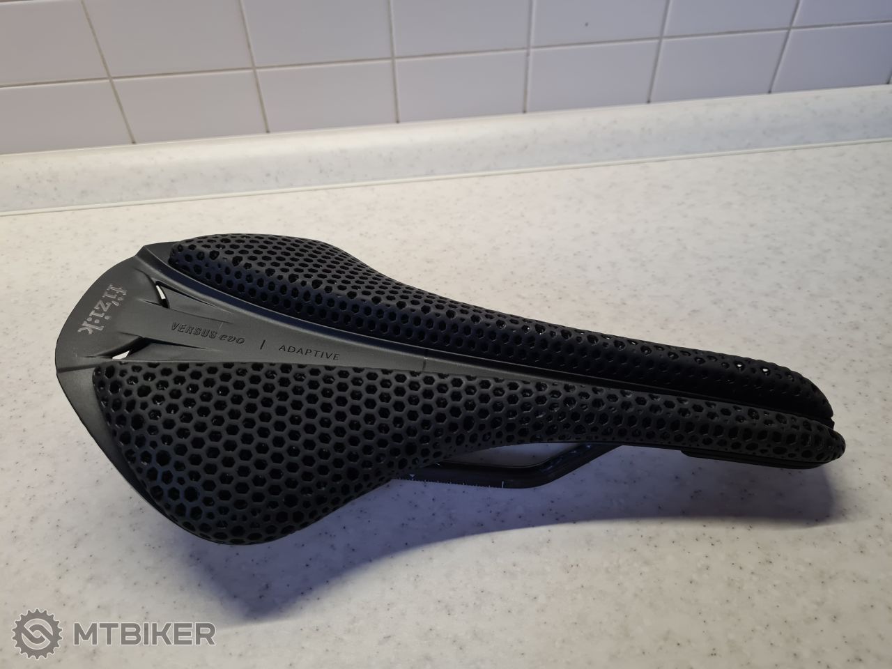fizik antares versus r1