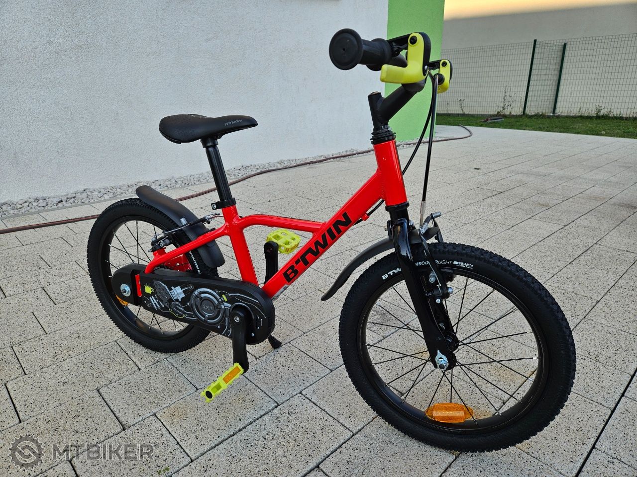 Saracen Mantra 16 Kinderfahrrader 16 Zoll MTBIKER Basar
