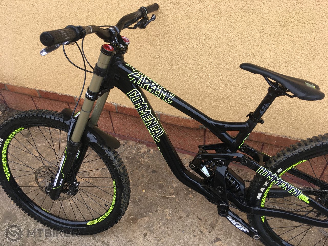 commencal supreme 27.5