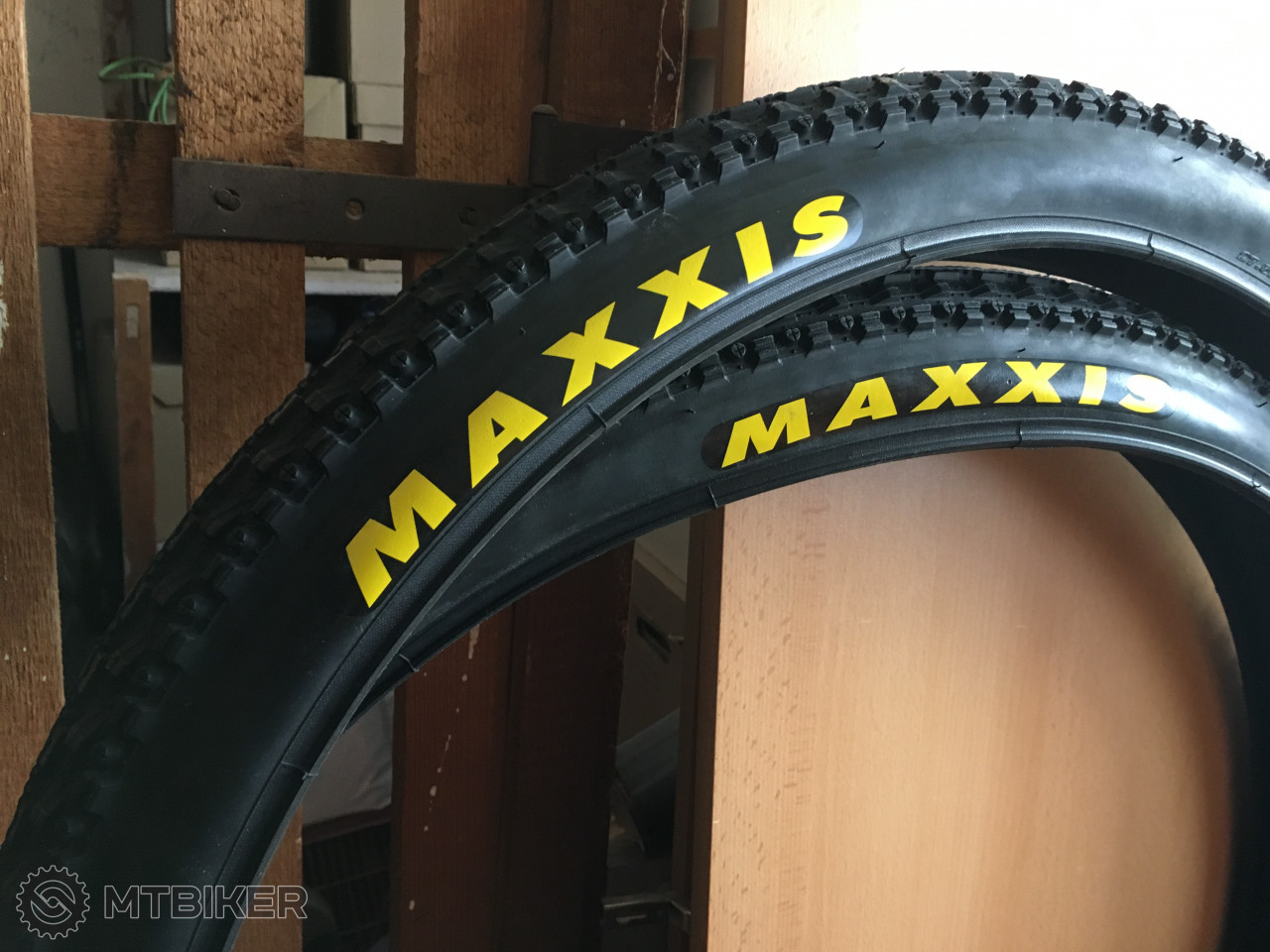 maxxis crossmark 27.5 x2 10