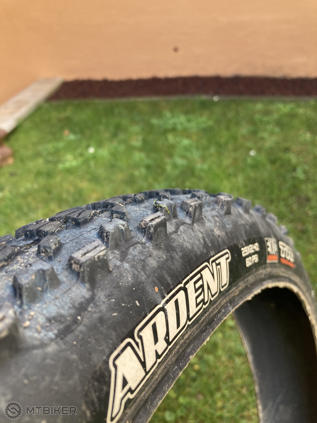 maxxis ardent 2.25 29