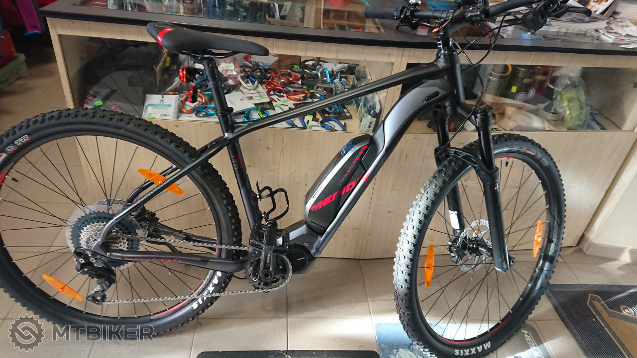 trek allant  vs specialized vado