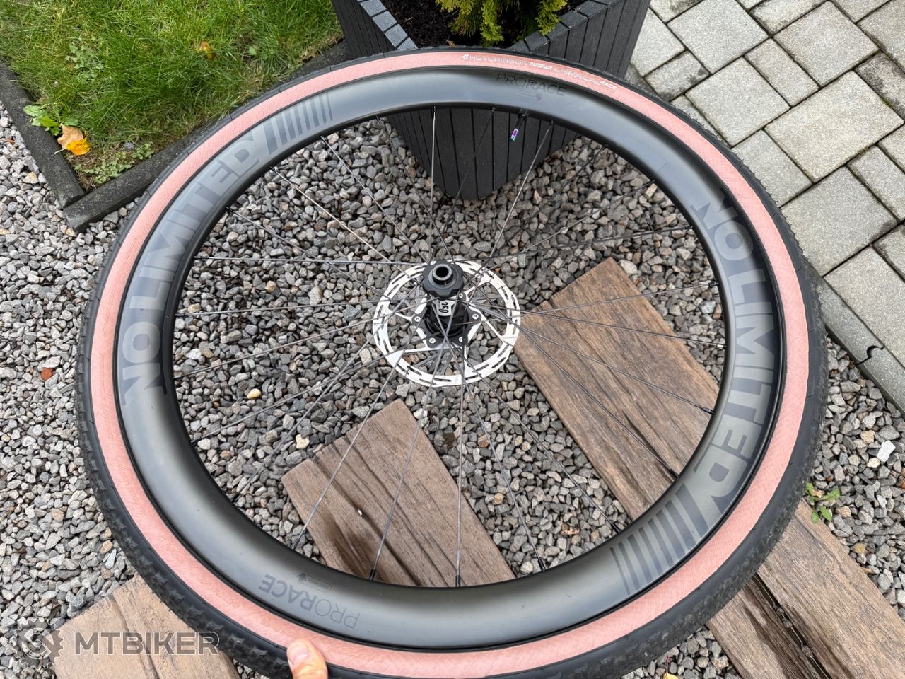 Gravel No Limited 45 ProRace vnutorna 29mm/36mm