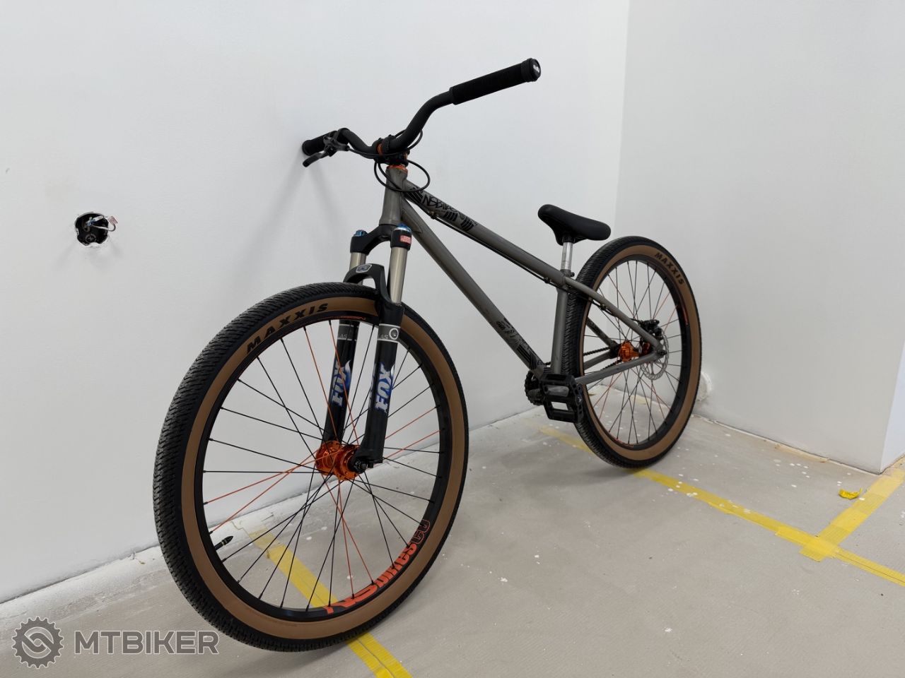 NS bikes Metropolis 2 (Sam Pilgrim )