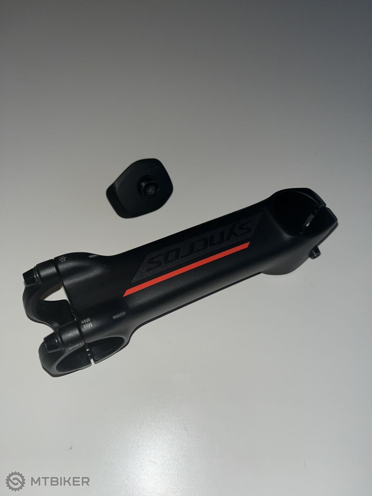 ducati scrambler sixty2 cafe racer