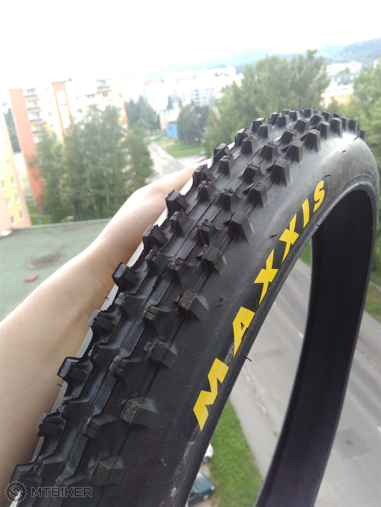 maxxis 26 x 2.35