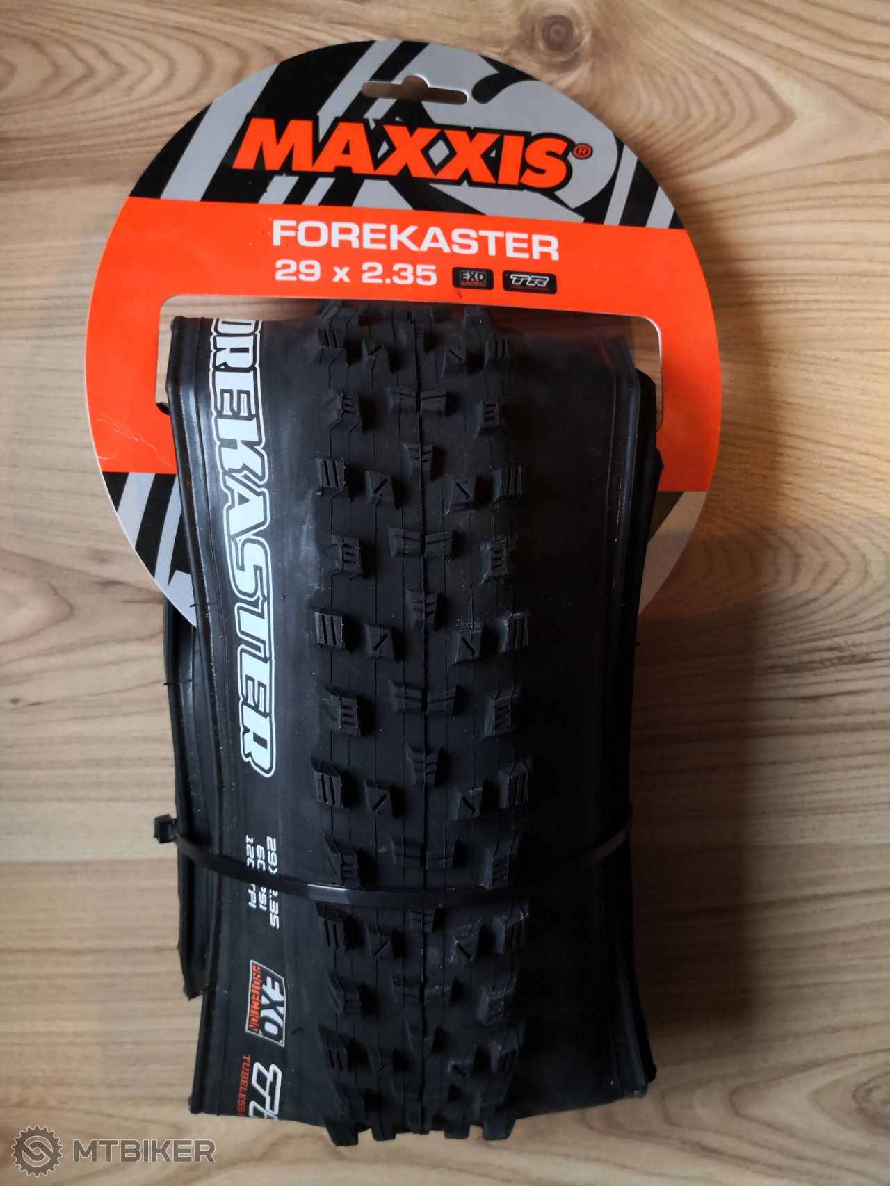 maxxis forekaster 29 x 2.35 exo tr