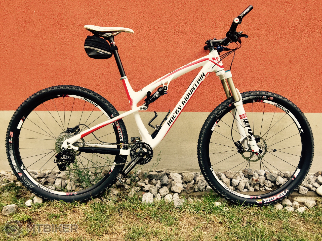 2017 rocky mountain instinct 950