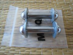 Nová sada (2ks) šroubů pro uchycení zadního tlumiče