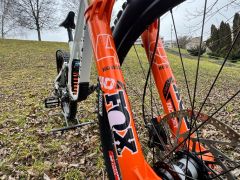 Commencal Supreme DH V5 - zjazdovy bicykel