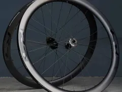 Nove, nerozbalene Novatec R4, orech XDR