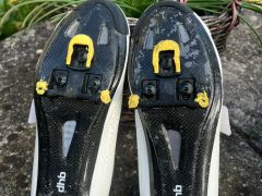 DHB karbonove cestne tretry