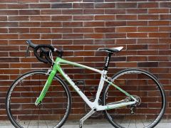 Giant Avail damsky alebo juniorsky cestny bicykel, celokarbonový rám, velkosť S