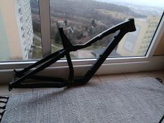 Prasknuty Dartmoor Hornet pro