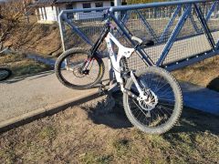 Specialized big hit