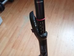 Rock Shox Yari 29 150mm Boost 15x110  +Rock Shox Upgrade Kit Charger 2.1. Rct3 (Lyrik Ultimate)
