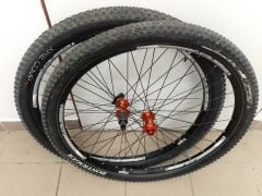 Bontrager Race  / Mustang 29&quot; CL