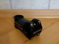 Predstavec Easton Ea50
