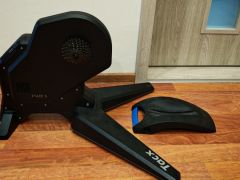 Cyklotrenažer Tacx Flux S Smart