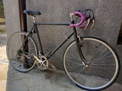 Cestný bicykel Favorit