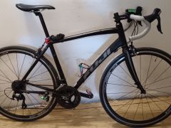 Cestný bicykel Fuji