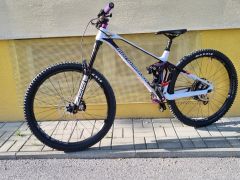 Mondraker superfoxy carbon r  2022 veľ.M