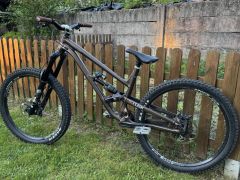 Commencal clash esenttial park 2023