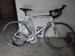 Cestný bicykel kellys